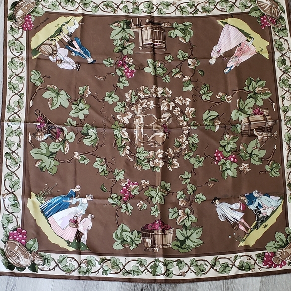 Vintage Hermes Scarf Paris 1700s Style - Picture 2 of 5